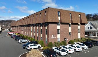 57 North St 401, Danbury, CT 06810
