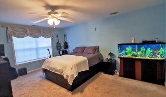 1015 Wedgewood Cir, Belford, NJ 07718