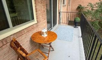 10518 WEYMOUTH St 102, Bethesda, MD 20814