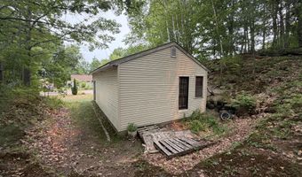 21 7th St, Auburn, ME 04210