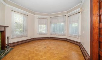 74 Highland St, Woonsocket, RI 02895