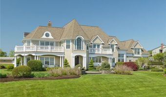 99 N Cliff Dr, Narragansett, RI 02882