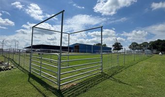 125 Rolling Bend Rd, Alvord, TX 76225