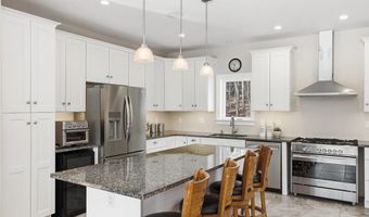 165 Lyman Rd, Berlin, MA 01503