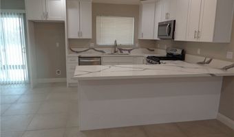 12744 Running Deer, Apple Valley, CA 92308