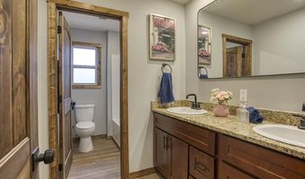 6702 N Ash Tree Ln, Ash Grove, MO 65604