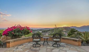 15718 Creek Hills Rd, El Cajon, CA 92021