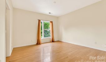 649 Raphael Pl, Charlotte, NC 28205