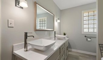 615 Clear Creek Rd, Alma, AR 72921