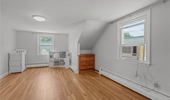 56 Brookfield Dr, Cranston, RI 02920