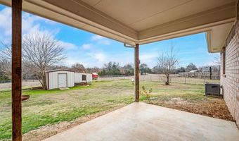 207 Deer Creek Dr, Alvord, TX 76225