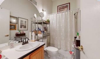 14204 W Yakitat Pl, Benton City, WA 99320