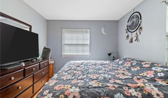 341 Abbyshire Rd, Akron, OH 44319
