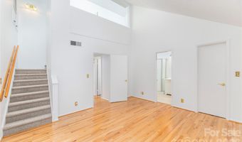 30 Maple Ridge Ln, Asheville, NC 28806
