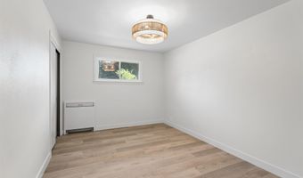 2219 N UNION St, Appleton, WI 54911