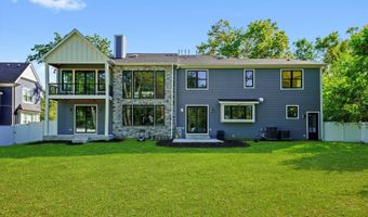 1418 W Maude Ave, Arlington Heights, IL 60004