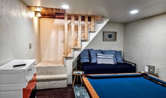 2 Latilla Ln, Arroyo Seco, NM 87514