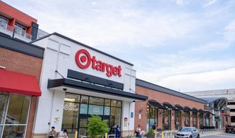 1037 16TH St S, Arlington, VA 22202