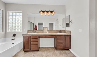 2047 E CAROB Dr, Chandler, AZ 85286