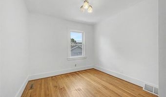 15596 Thomas Ave, Allen Park, MI 48101