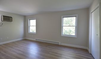 89 Knollwood Dr 89, Bethel, CT 06801