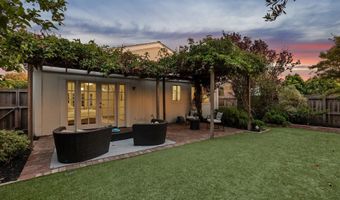 245 Inverness Ct, Alameda, CA 94502