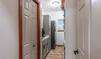 650 Eastpointe Ct, Amherst, OH 44001