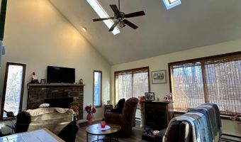 182 Claremont Dr, Albrightsville, PA 18210