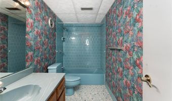 143 Hoffman Ave 109, Cranston, RI 02920