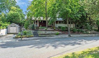 19 W Illinois Ave, Absecon, NJ 08201