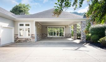 87 Ball Park St, Allen, KY 41601