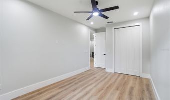 5719 PENINSULAR Dr, Belle Isle, FL 32809