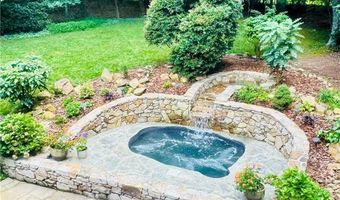 1270 Thayer Dr, Asheboro, NC 27205