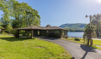 905 Cold Mountain Rd, Lake Toxaway, NC 28747