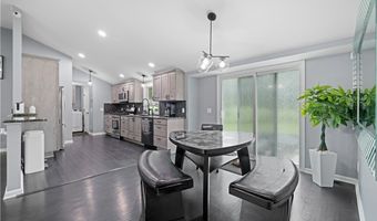 1203 Greenfield Dr, Alden, NY 14004