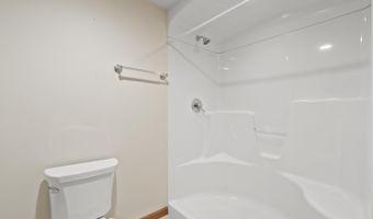 2418 Meadowridge Ct, Ann Arbor, MI 48105