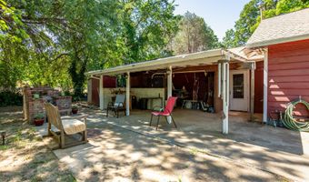 5609 Shady Ln, Anderson, CA 96007