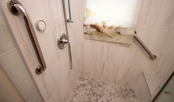 527 8th Ave, Belmar, NJ 07719