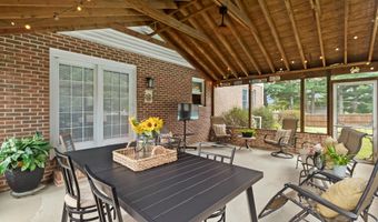 8 WORTHAM Ct, Bear, DE 19701