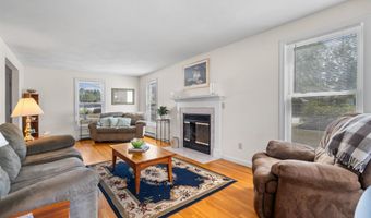 14 Plummer Rd, Bedford, NH 03110