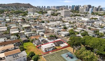 628 Kunawai Lane B, Honolulu, HI 96817