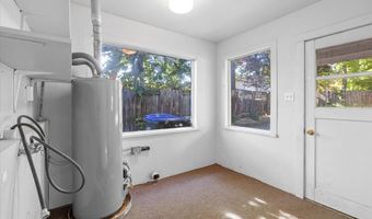 1040 E Main St, Ashland, OR 97520