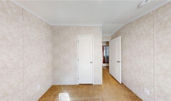 60 West Dr, East Providence, RI 02916