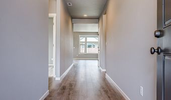 762 NW 28th St Plan: Plan 1714, Battle Ground, WA 98604