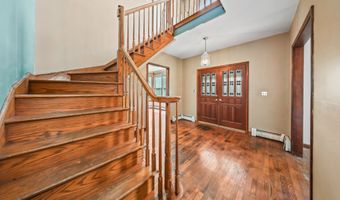 45 Carmel Rd, Bethany, CT 06524