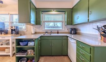 3852 Edinburgh, Austintown, OH 44511