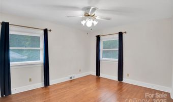 1212 Burtonwood Cir, Charlotte, NC 28212