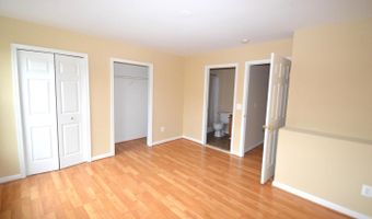 21081 PICKERELWEED Ter, Ashburn, VA 20147