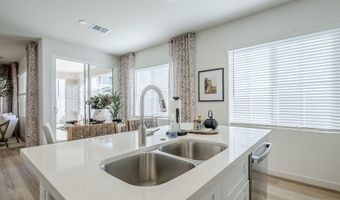 630 W LAREDO St, Chandler, AZ 85225