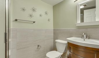 4406 CHURCHMAN Ct, Alexandria, VA 22310